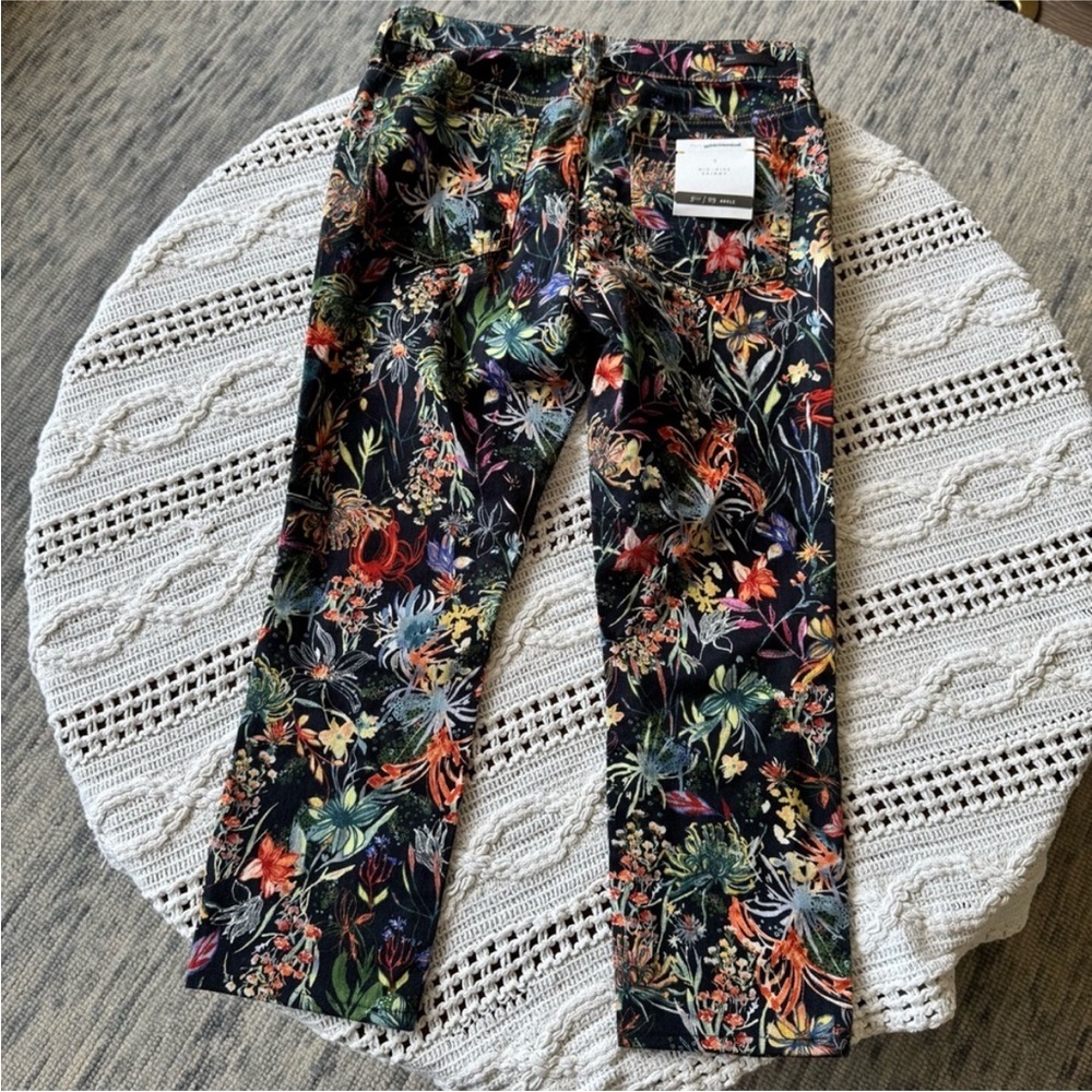 Anthropologie Mid Rise Skinny Jeans with floral print - Picture 15 of 16